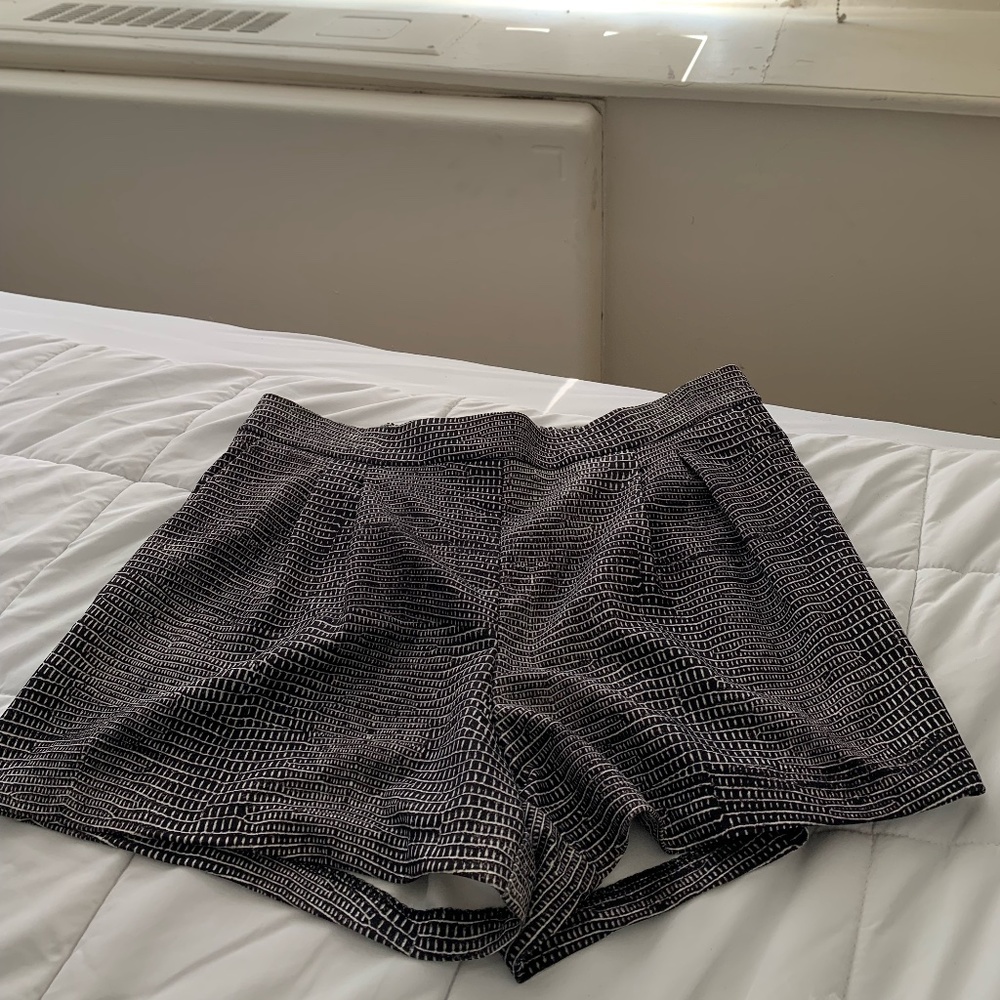 Dynamite Patterned Shorts - Picture 4 of 4